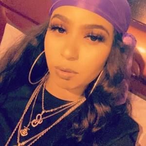 Meet your Posher, Sindy peña